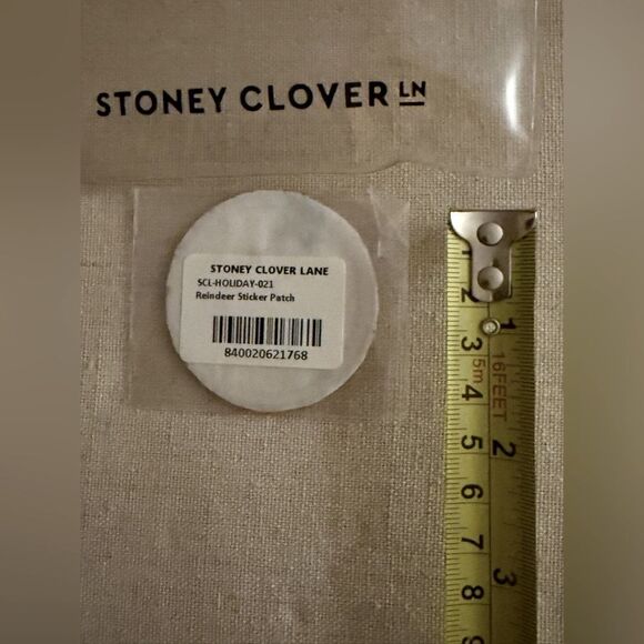 Stoney Clover Lane Embroidered Holiday Reindeer Patch NWT - Picture 2 of 2